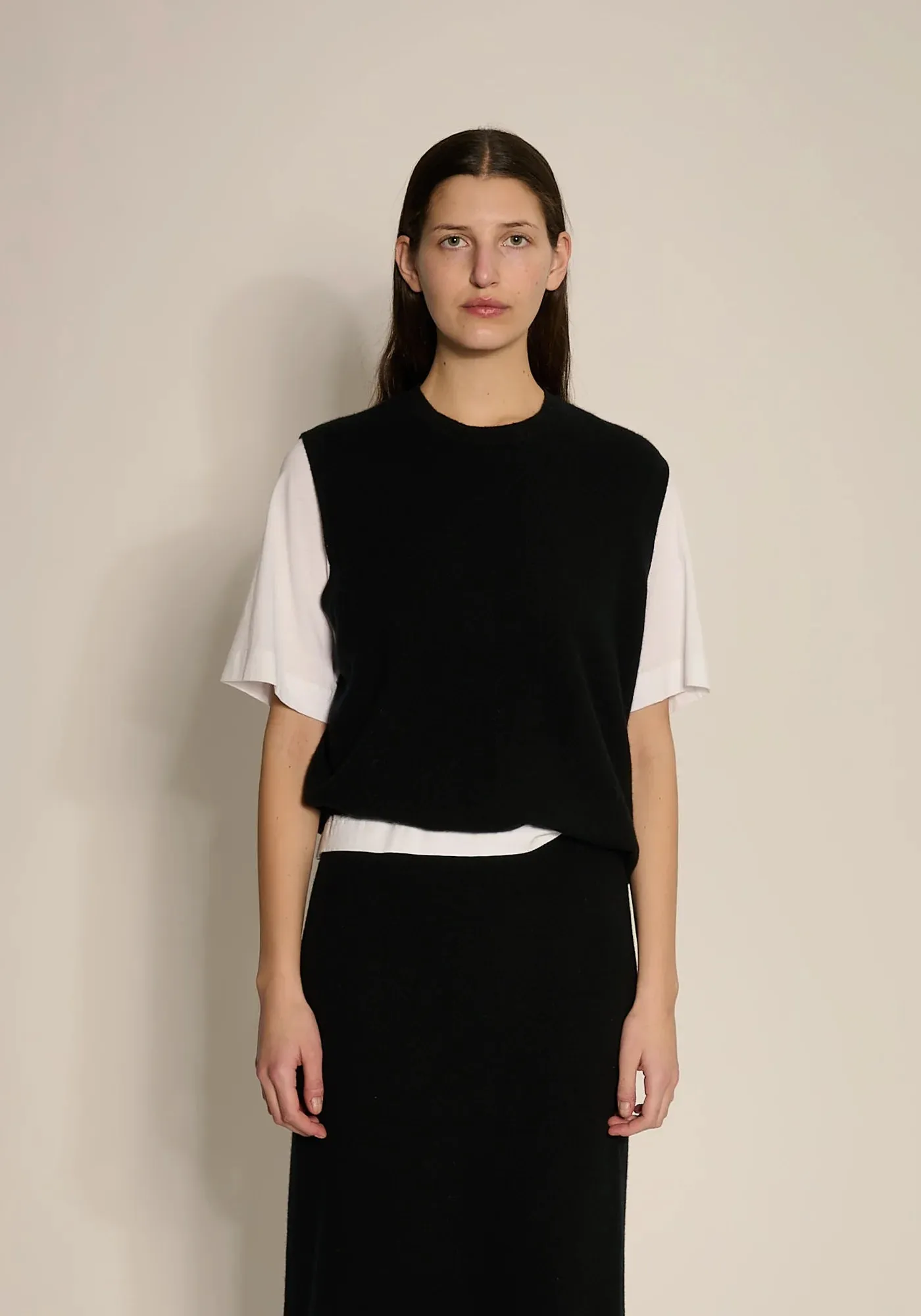 Demylee Yogi Cashmere Vest Black