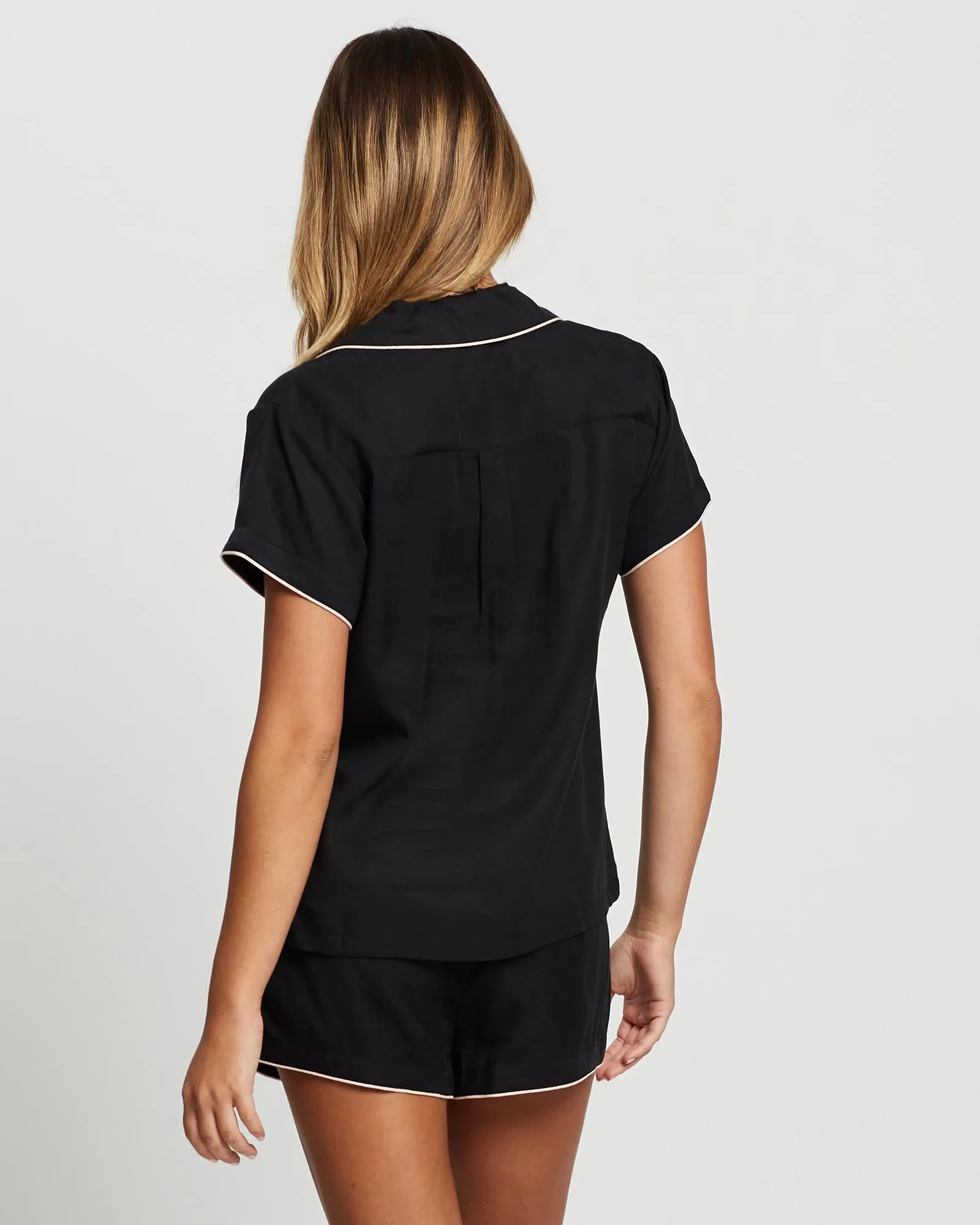 Eva Short Tencel™ Pyjama Set - Black with Blush Piping
