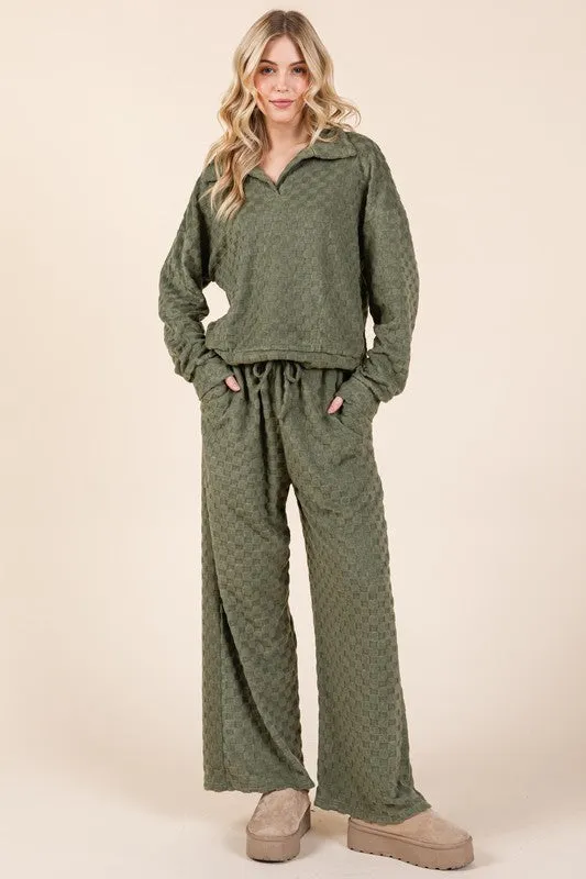 Fuzzy Checkered Collared Neck Sweatshirt with Side Pockets