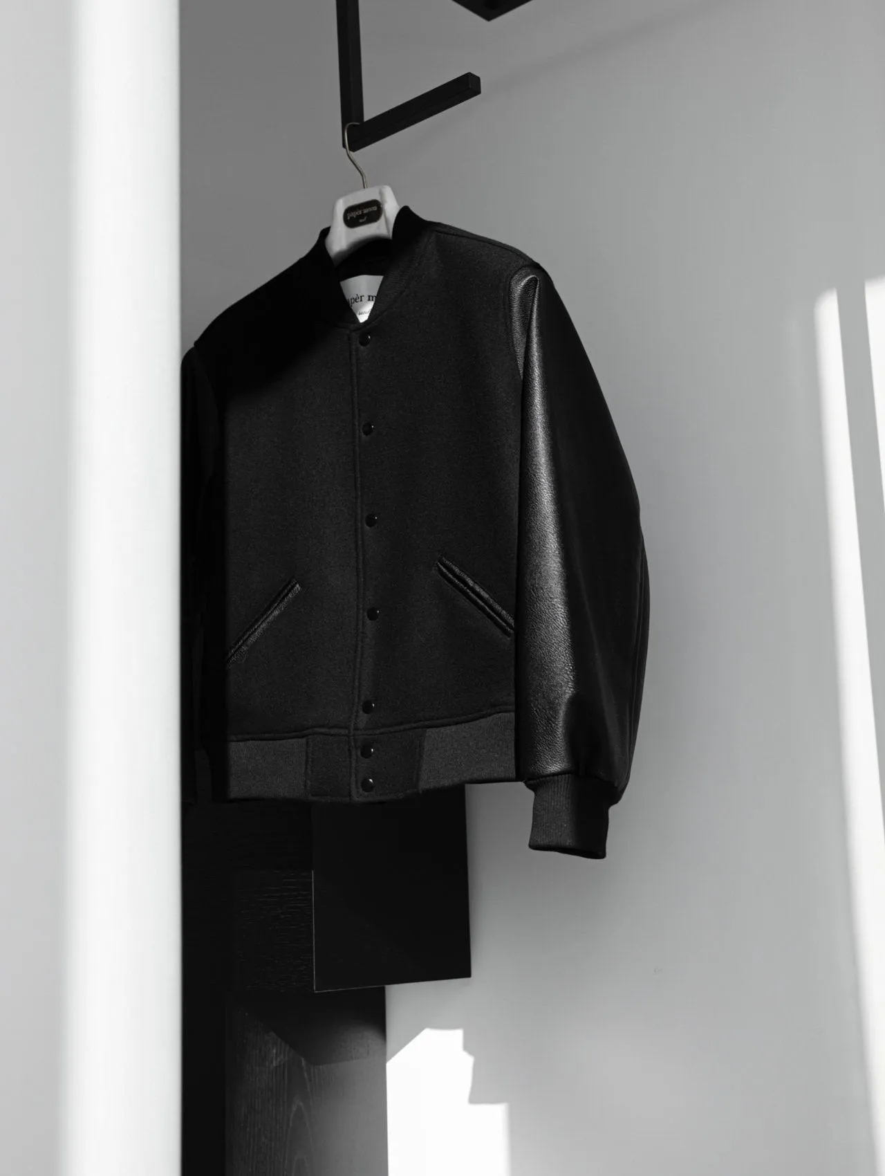 LEATHER SLEEVE WOOL STADIUM JACKET