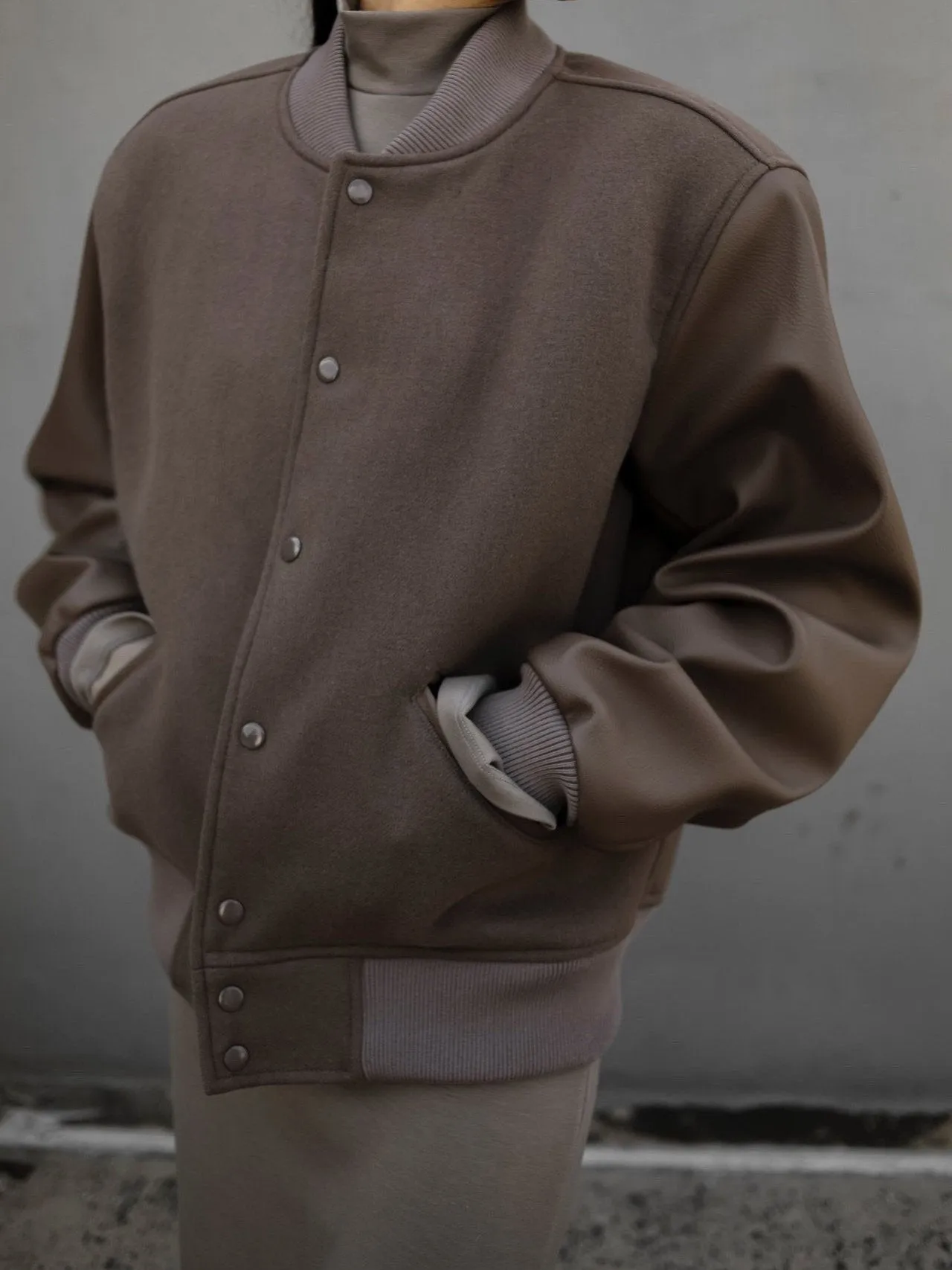 LEATHER SLEEVE WOOL STADIUM JACKET