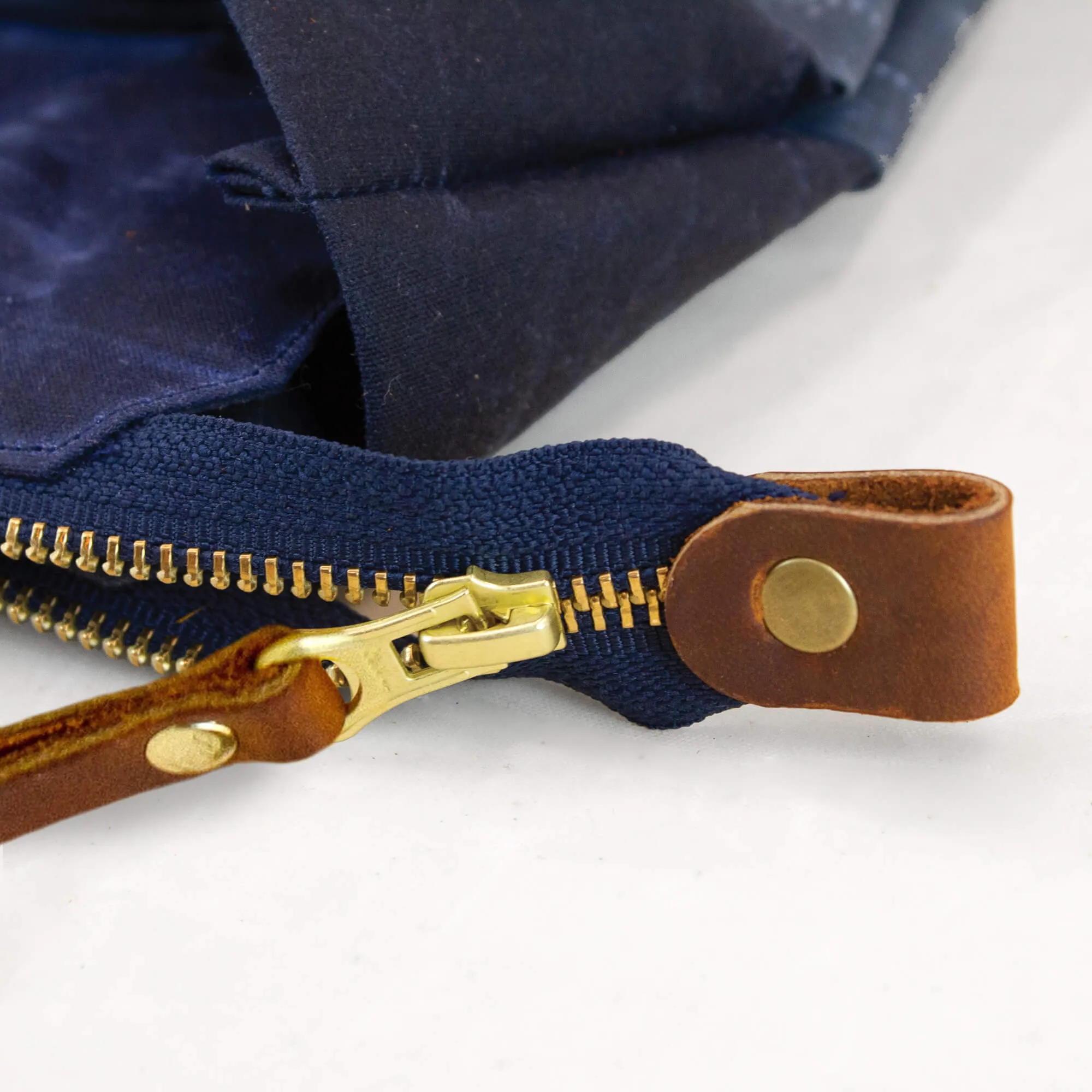 Oberlin - Black Zipper Closure Kit