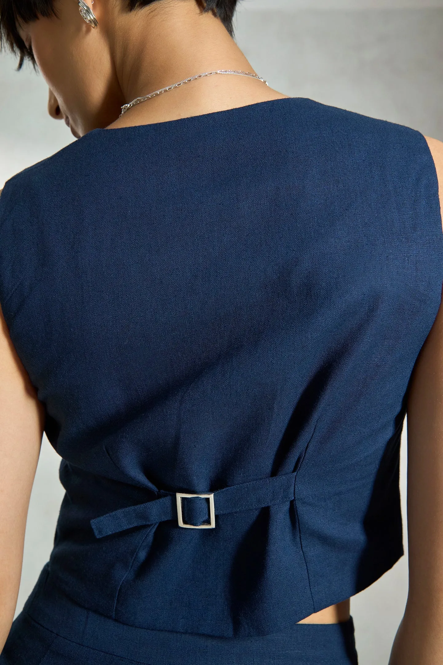 Shifa Vest|Sleek Vest Top