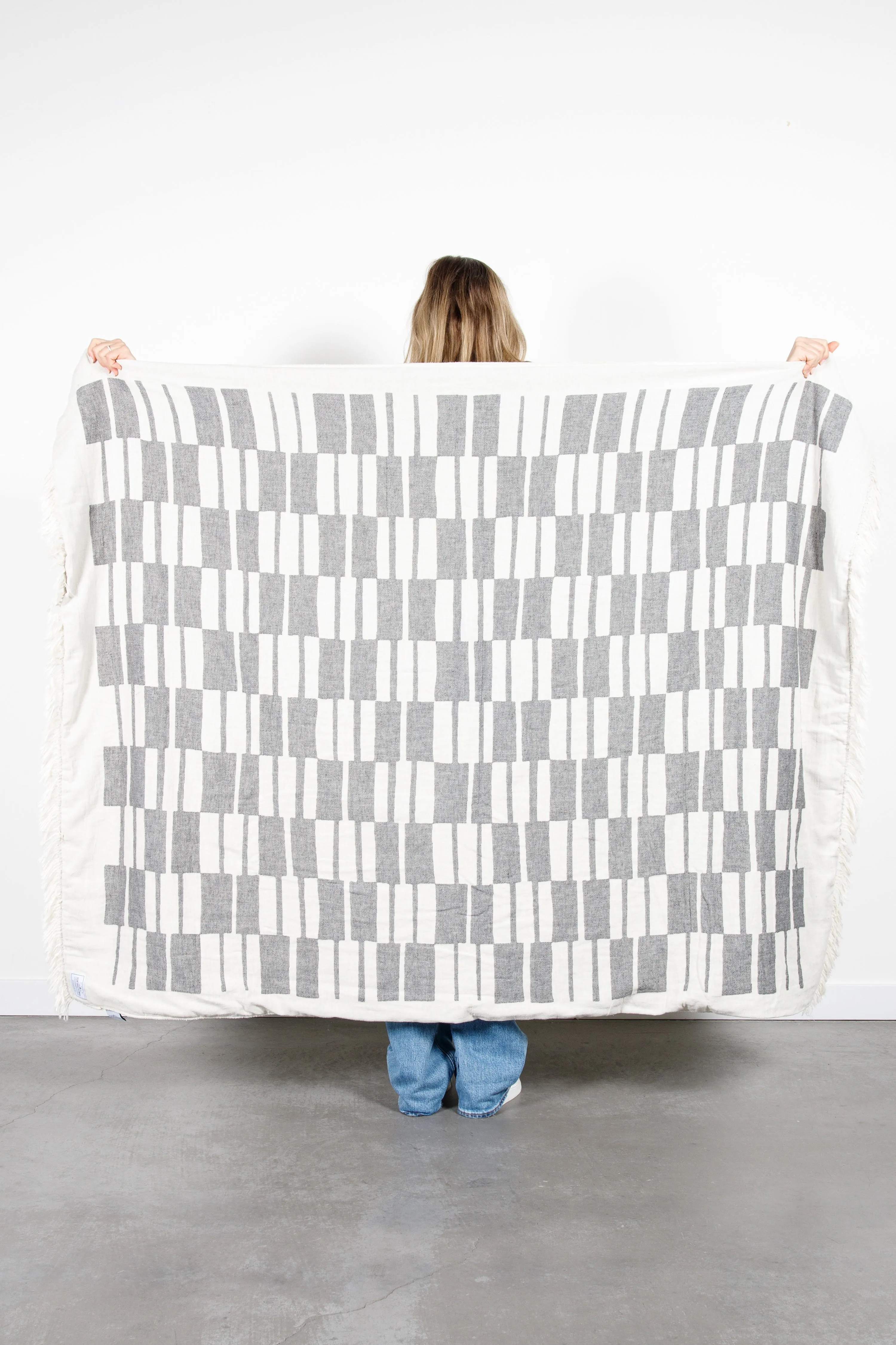 THE VANCE  | Fleece Throw