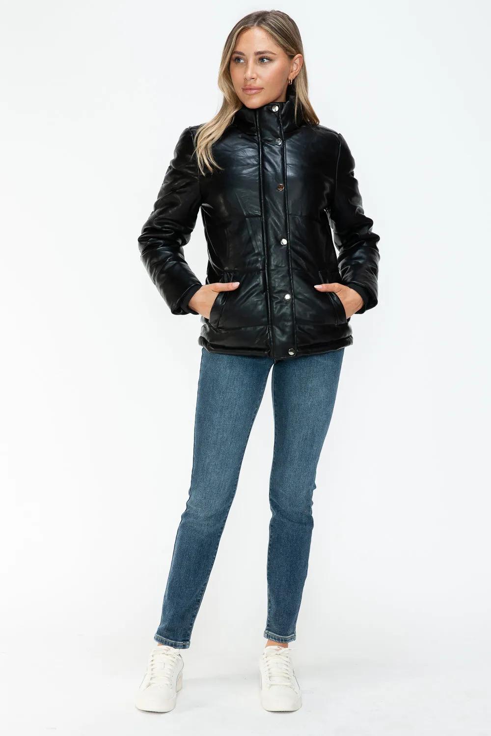 YMI Outwear Women Puffer Jacket Black Zip Snap Pocketed Turtleneck Long Sleeve